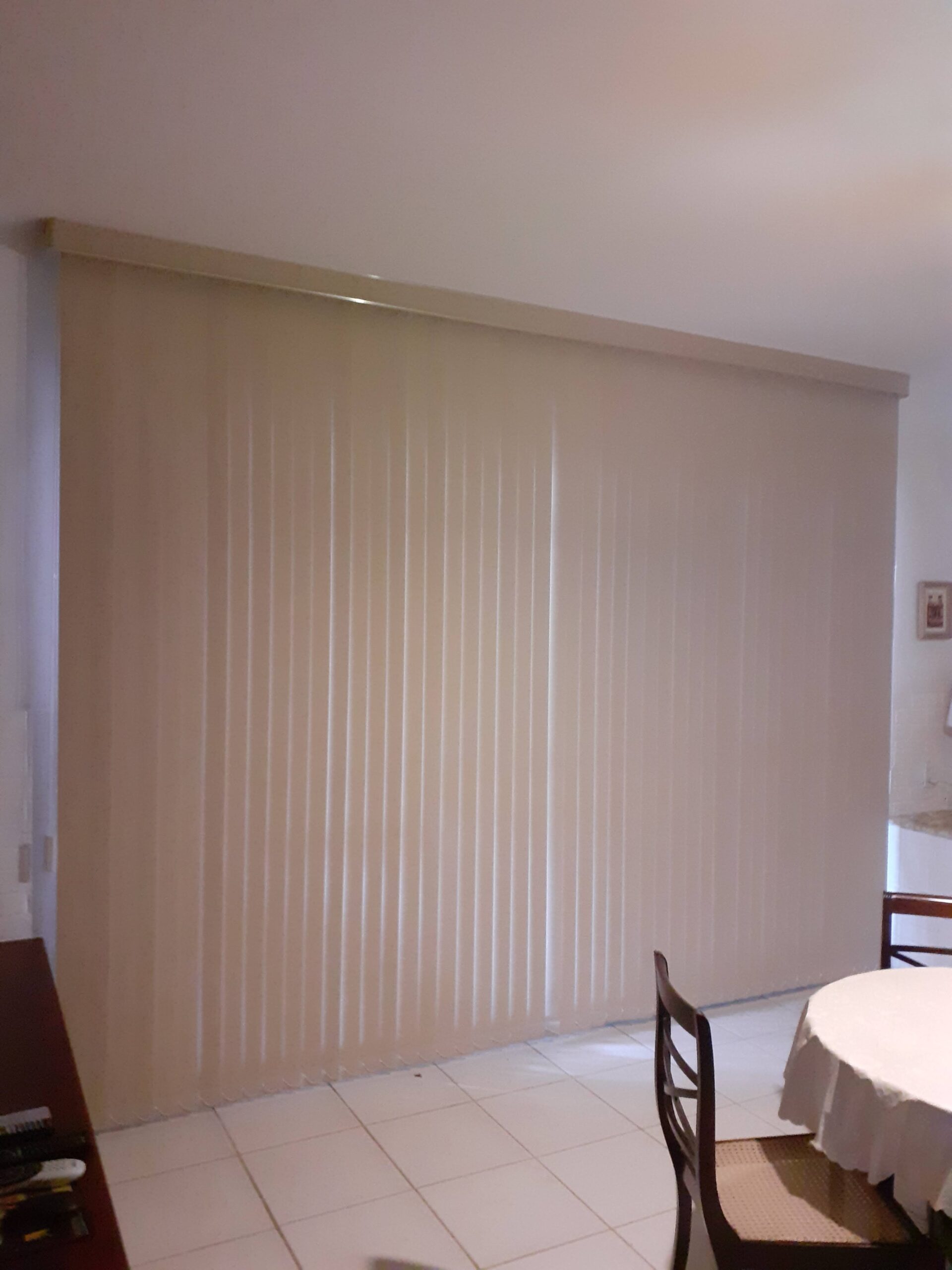 Persiana vertical tecido ou PVC